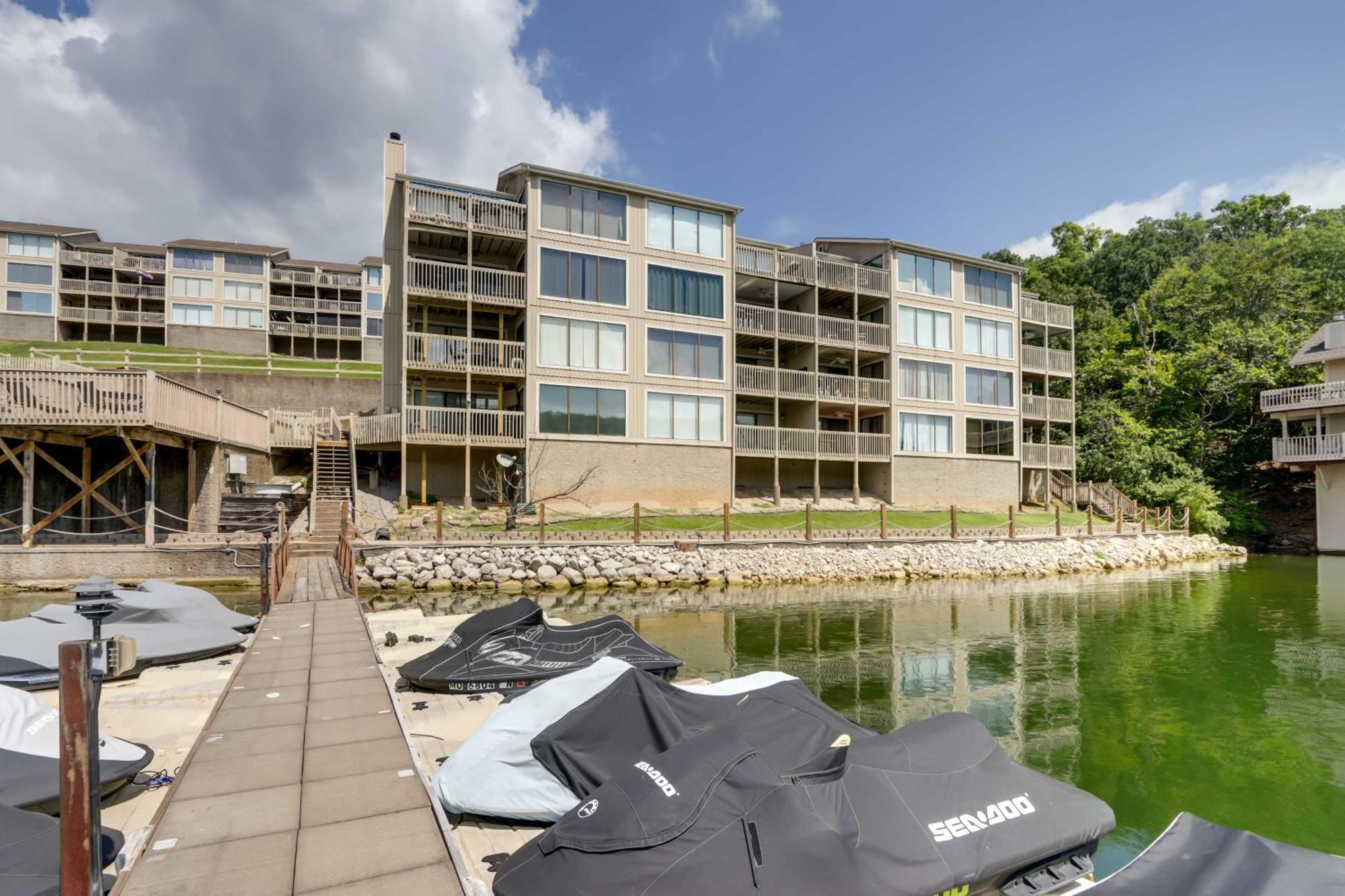 Lakefront Osage Beach Condo With Community Pool Exterior photo