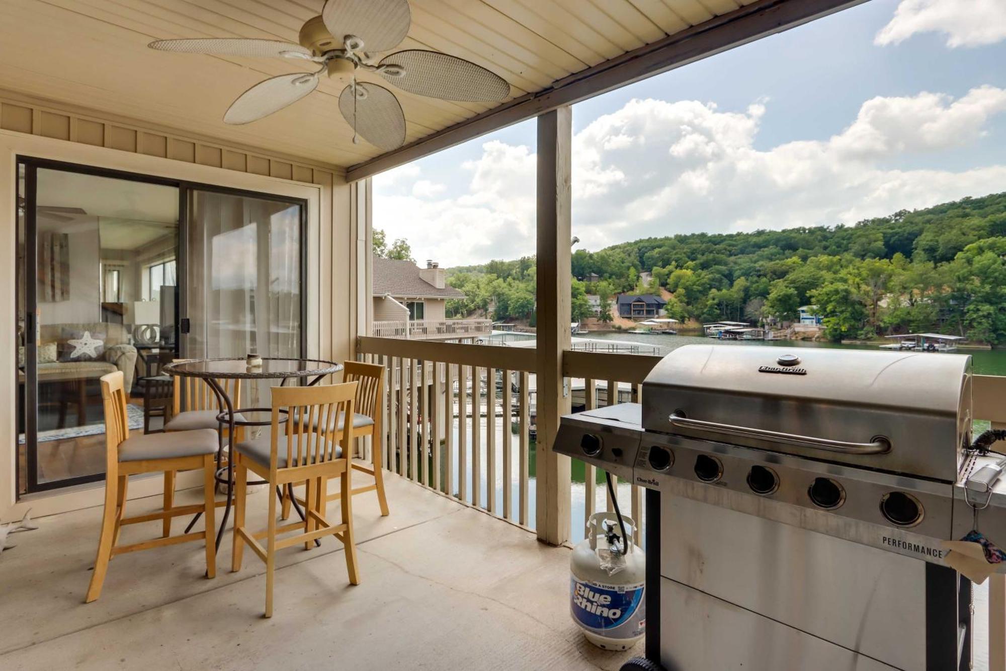 Lakefront Osage Beach Condo With Community Pool Exterior photo